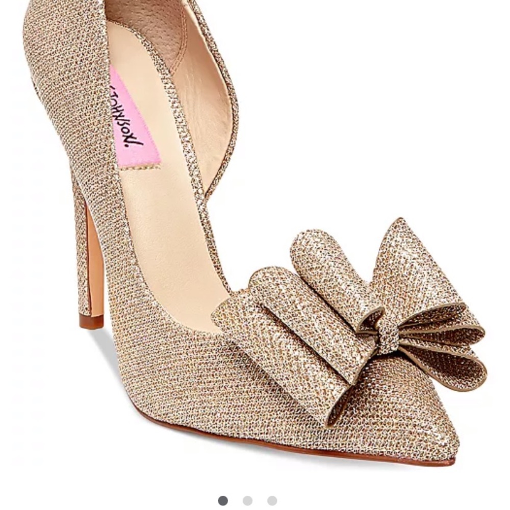 Betsey Johnson Gold Heel size 8.5